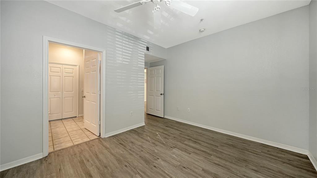 5531 Rosehill Road, Unit 103 Sarasota, FL 34233 - Photo 26 of 45