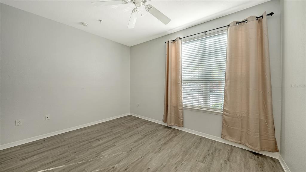 5531 Rosehill Road, Unit 103 Sarasota, FL 34233 - Photo 27 of 45