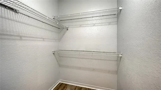 $1,900 | 5531 Rosehill Road, Unit 103, Sarasota, FL 34233