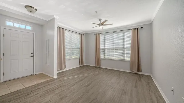 $1,900 | 5531 Rosehill Road, Unit 103, Sarasota, FL 34233