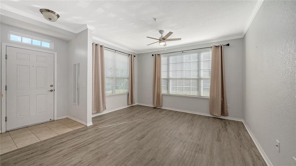 5531 Rosehill Road, Unit 103 Sarasota, FL 34233 - Photo 6 of 45