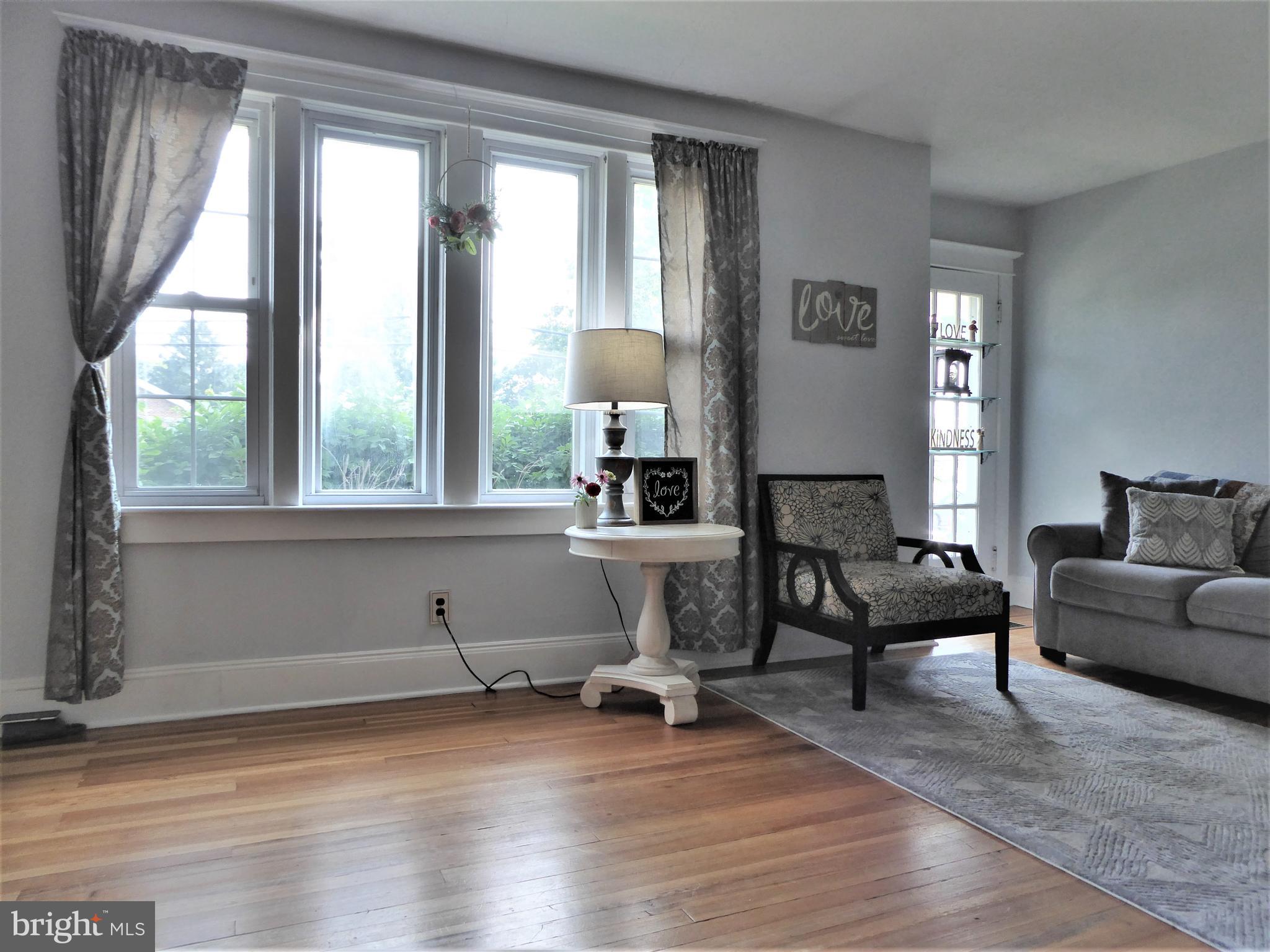 2068 Kuser Road Hamilton, NJ 08690 - Photo 6 of 31