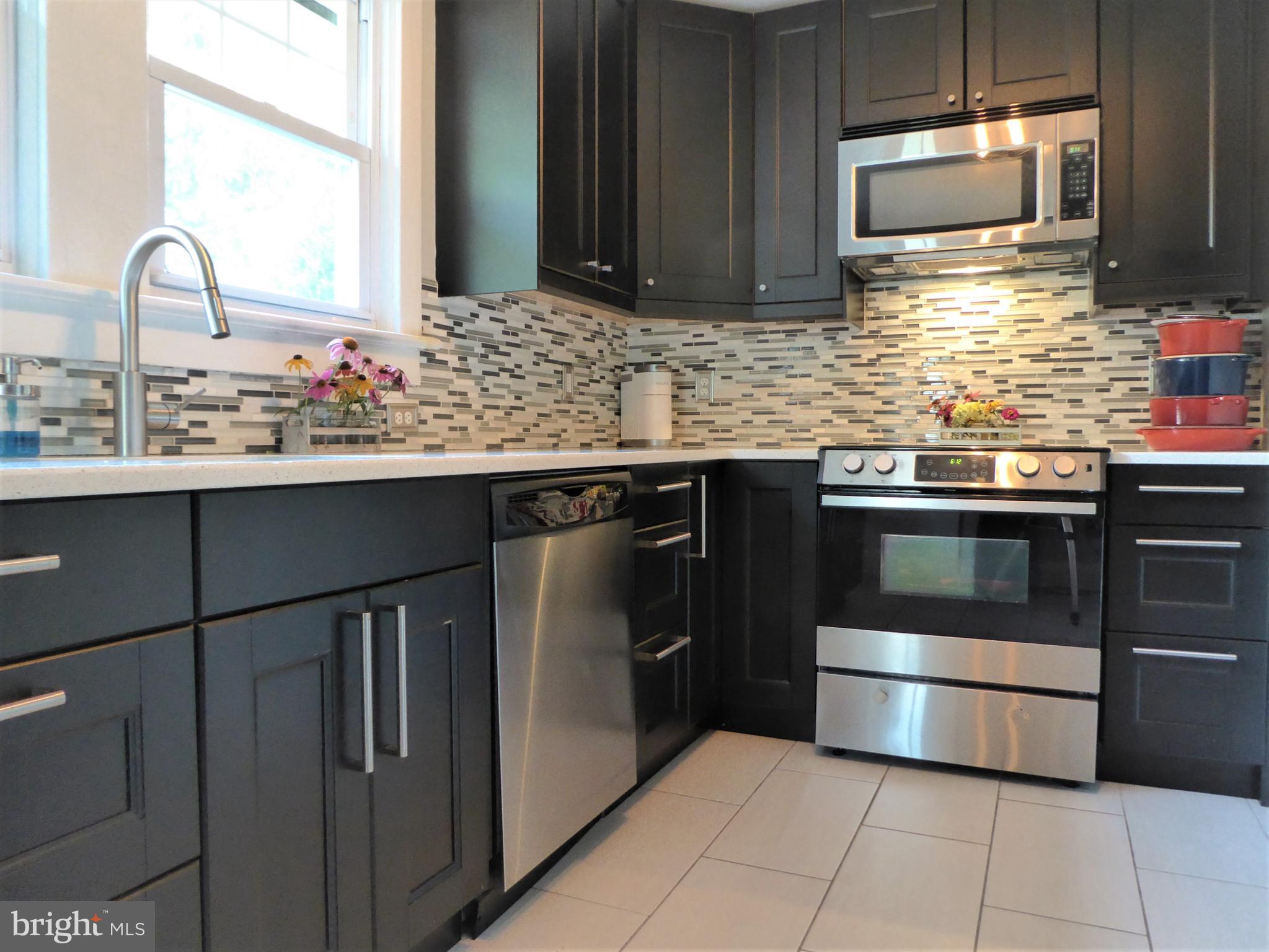 2068 Kuser Road Hamilton, NJ 08690 - Photo 9 of 31