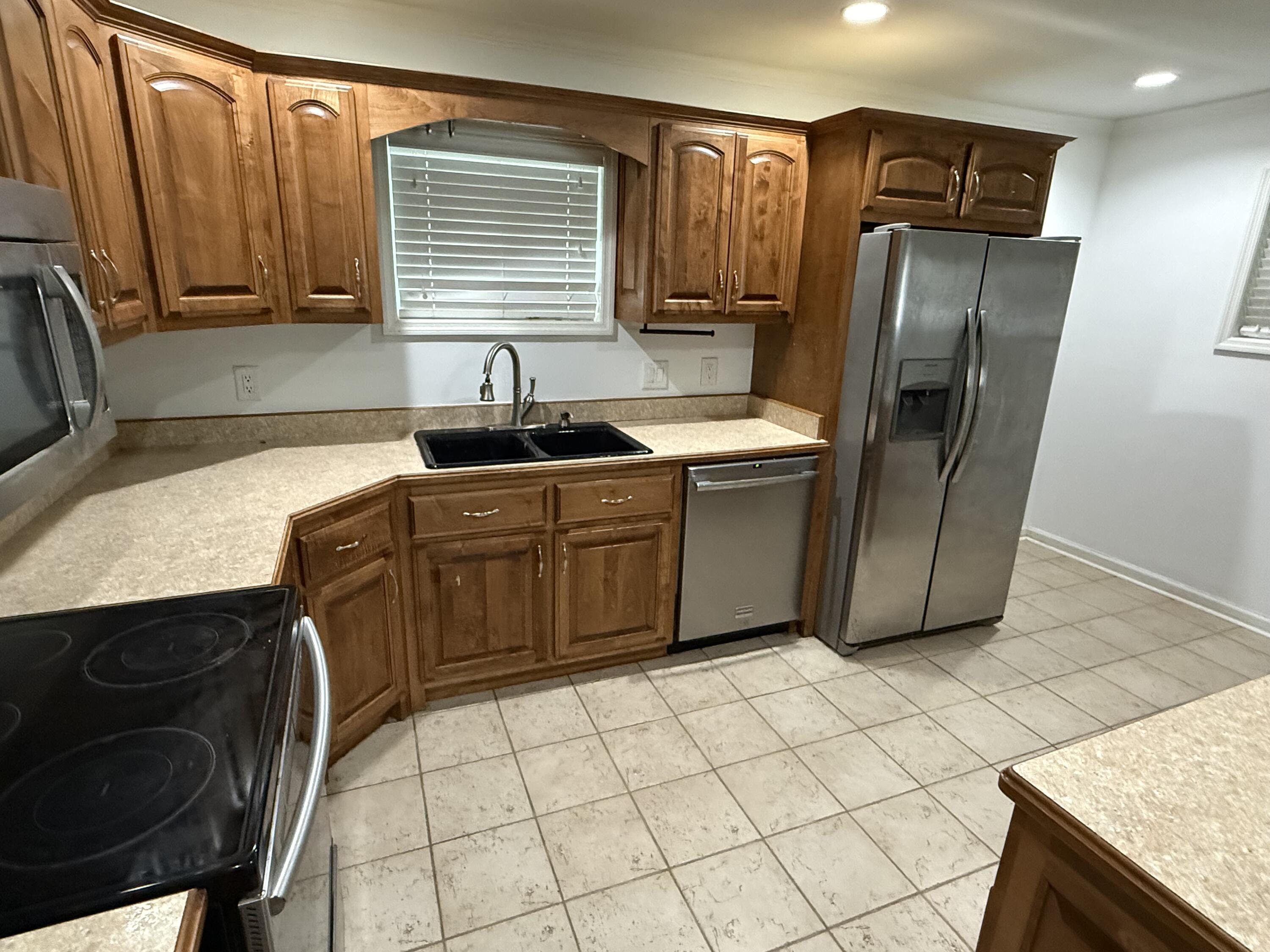 383-395 Page Road Rossville, GA 30741 - Photo 3 of 10 IMG_2266