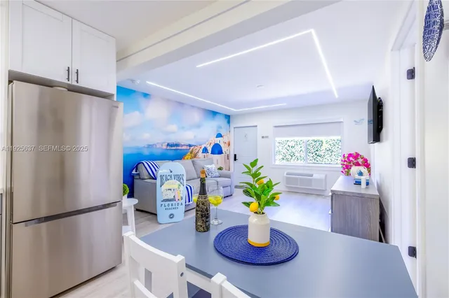 $1,600,000 | 336 Palm Street, Hollywood, FL 33019