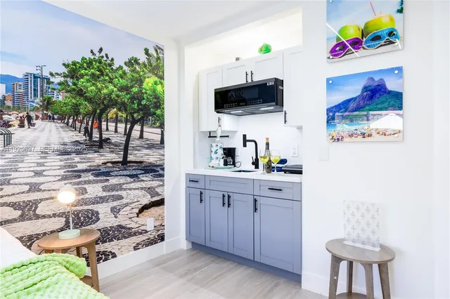 $1,600,000 | 336 Palm Street, Hollywood, FL 33019