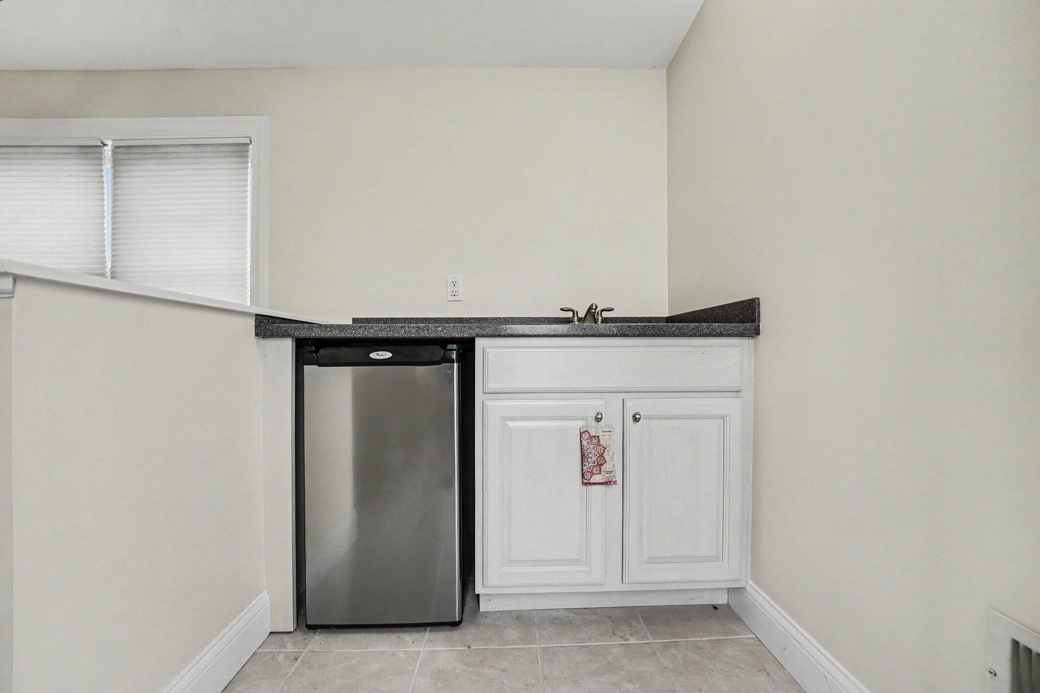 9 Diamond Point Lane, Unit 9 New Buffalo, MI 49117 - Photo 20 of 31 9 Diamond Point Lane 9,