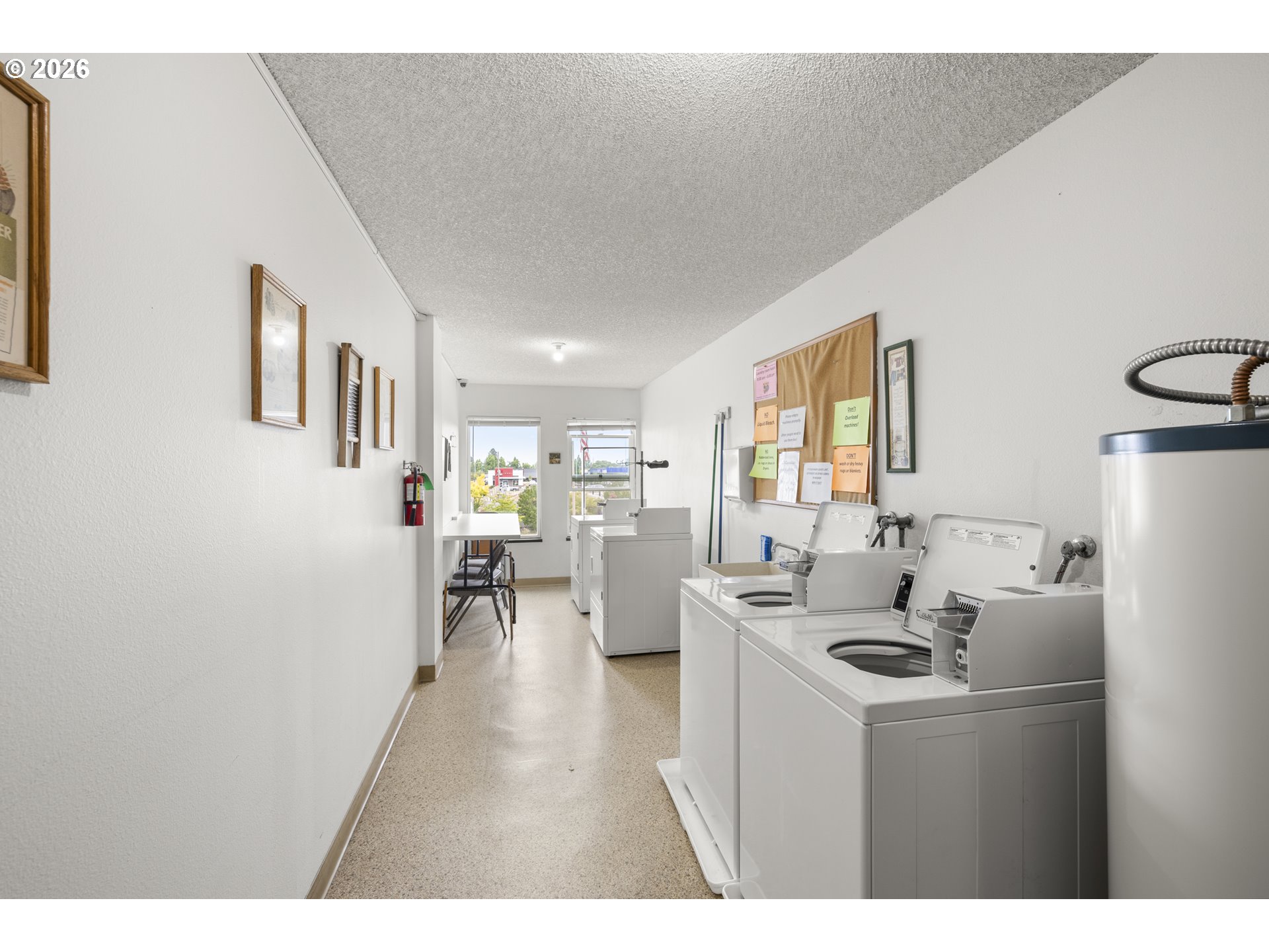 950 Evergreen Road, Unit 110 Woodburn, OR 97071 - Photo 29 of 38 Laundry