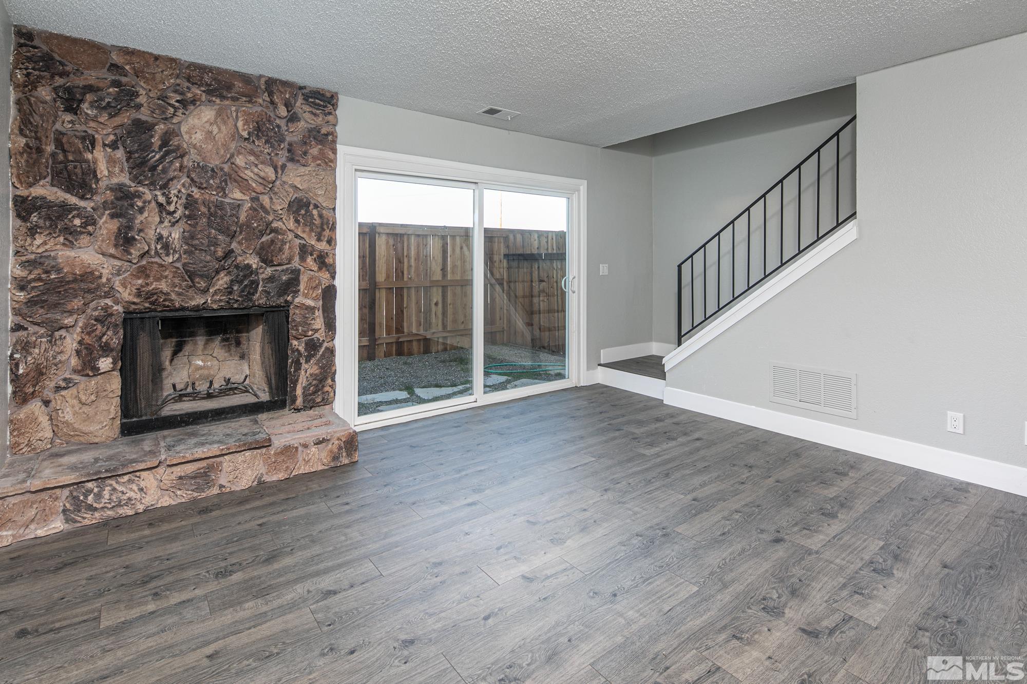 13936 Lear Boulevard Reno, NV 89506 - Photo 3 of 23 Photo 3