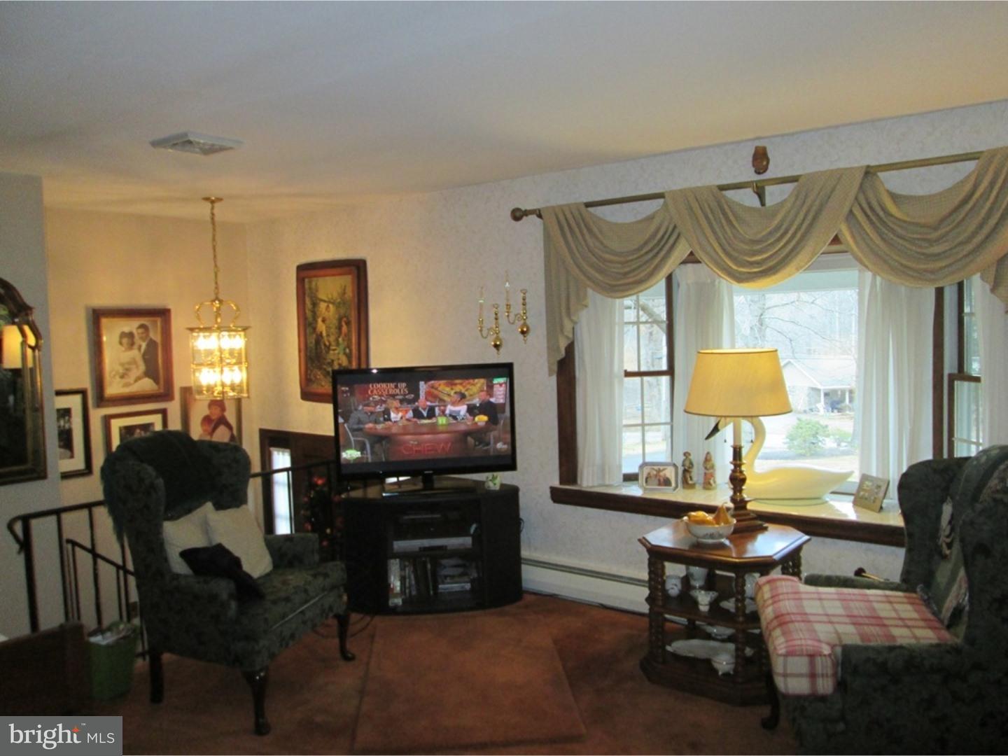 284 Bishop Road Pottstown, PA 19465 - Photo 10 of 24