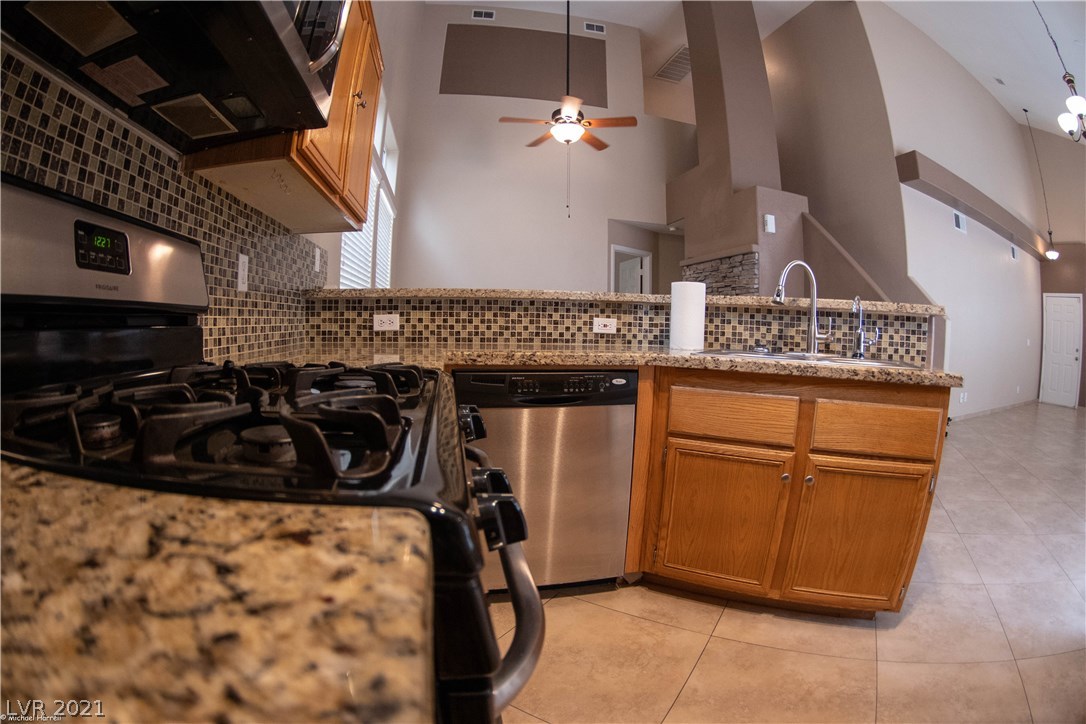 2245 Ramsgate Drive Henderson, NV 89074 - Photo 10 of 47