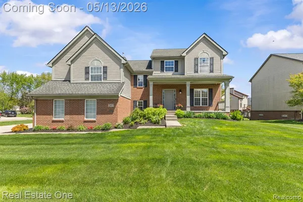 $624,900 | 2057 Warbler Court, Commerce Township, MI 48382