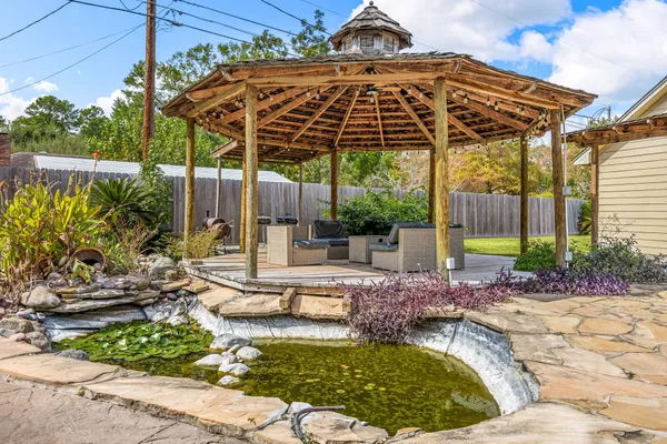 $490,000 | 21427 Tophill Drive, Spring, TX 77388