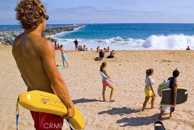 $3,000 | 215 29th Street, Unit B, Newport Beach, CA 92663