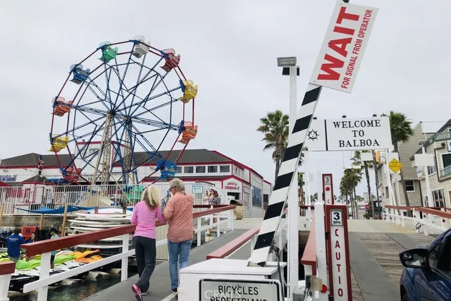 $3,000 | 215 29th Street, Unit B, Newport Beach, CA 92663