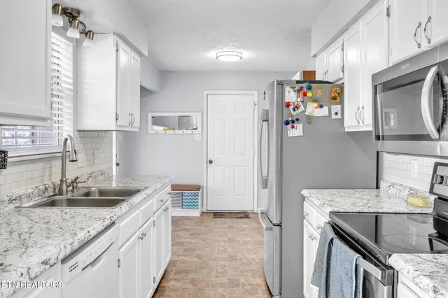 $369,900 | 2300 Bainbridge Way, Powell, TN 37849