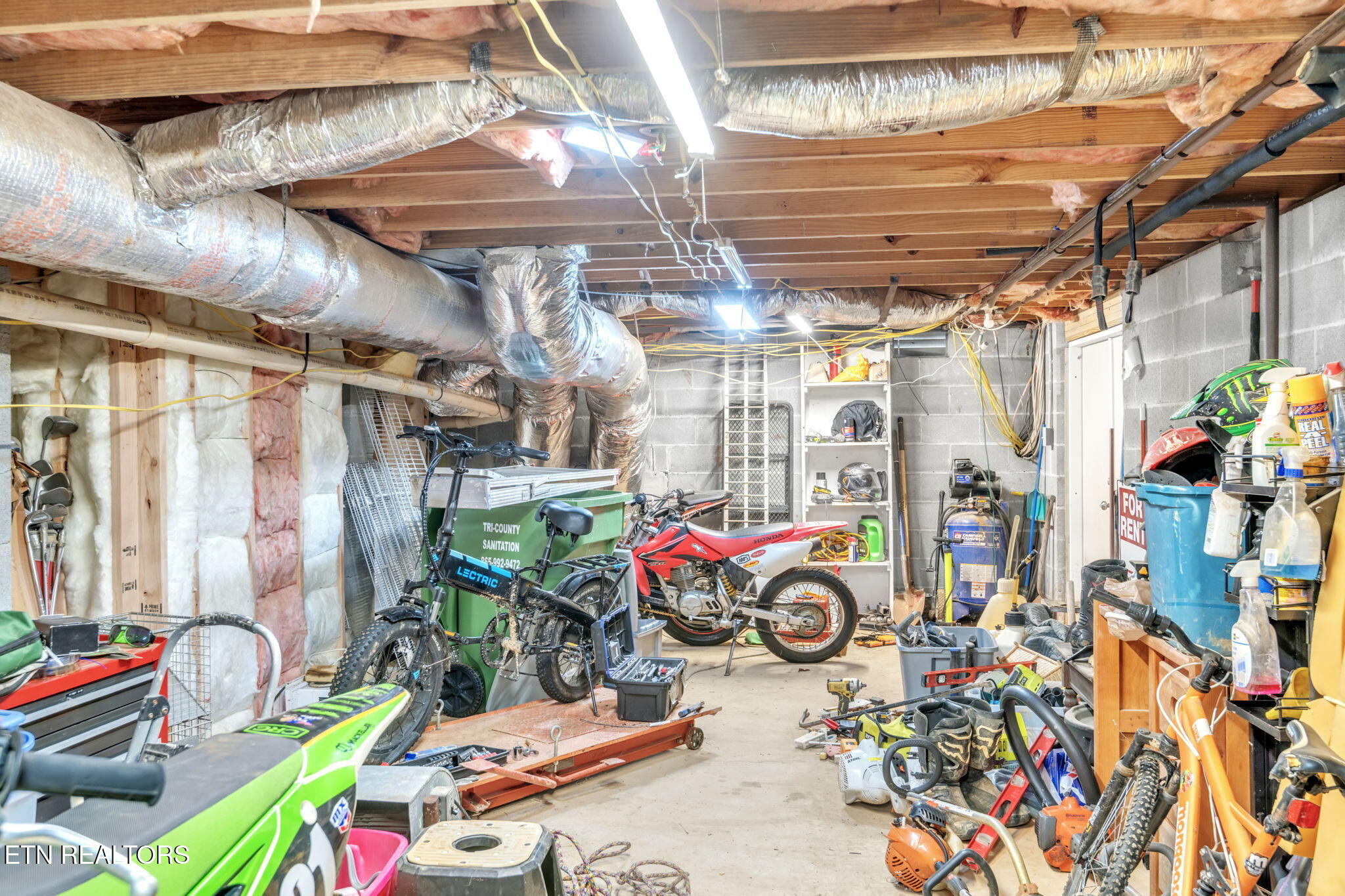 2300 Bainbridge Way Powell, TN 37849 - Photo 25 of 31 54-web-or-mls-2300 bainbridge-8496