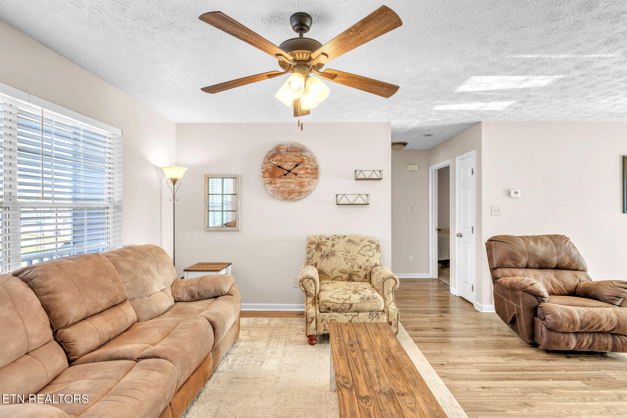 2300 Bainbridge Way Powell, TN 37849 - Photo 3 of 31 12-web-or-mls-2300 bainbridge-8466