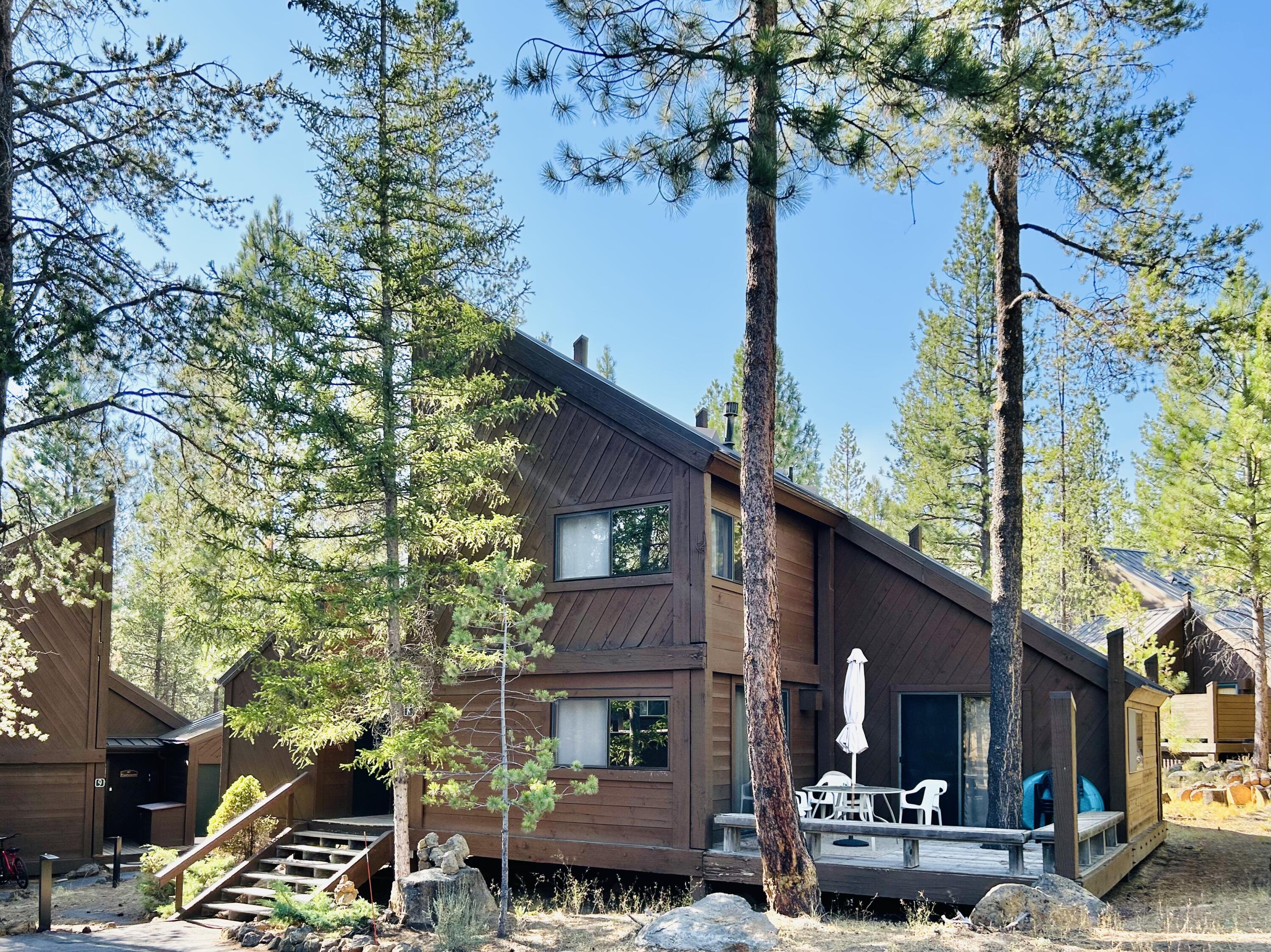 57381 Overlook Road, Unit 8 Sunriver, OR 97707 - Photo 2 of 30 Gallery Image 2