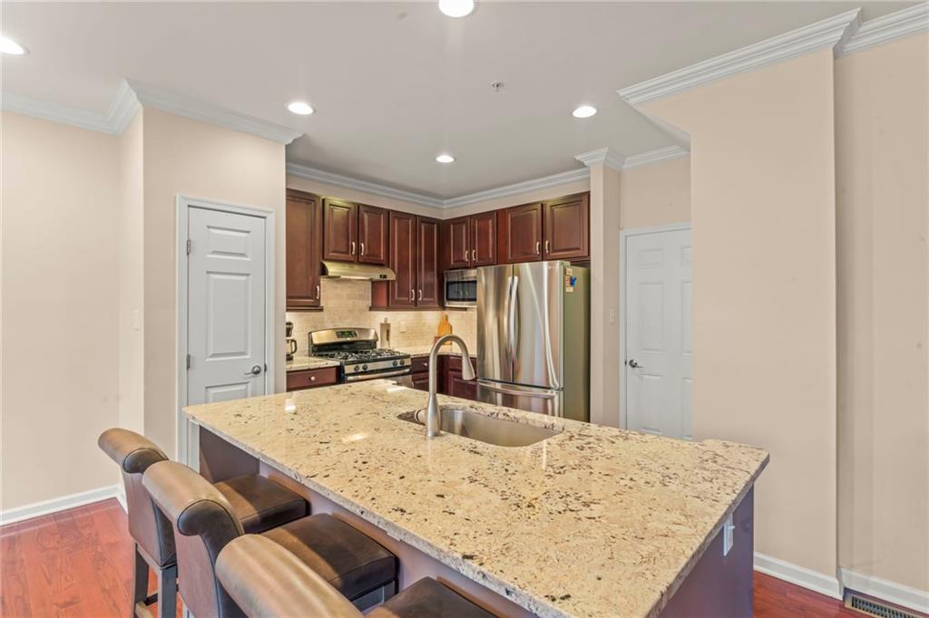 290 Maple Ridge Drive Canonsburg, PA 15317 - Photo 6 of 36 Gallery Image 6