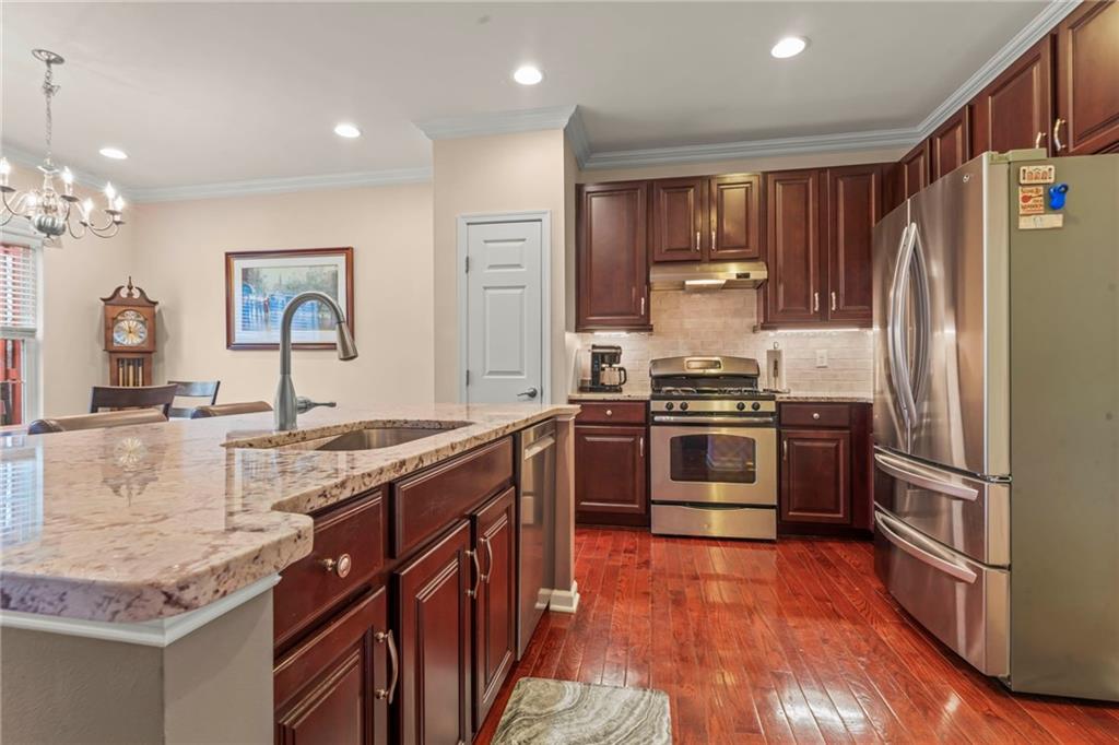 290 Maple Ridge Drive Canonsburg, PA 15317 - Photo 8 of 36 Gallery Image 8