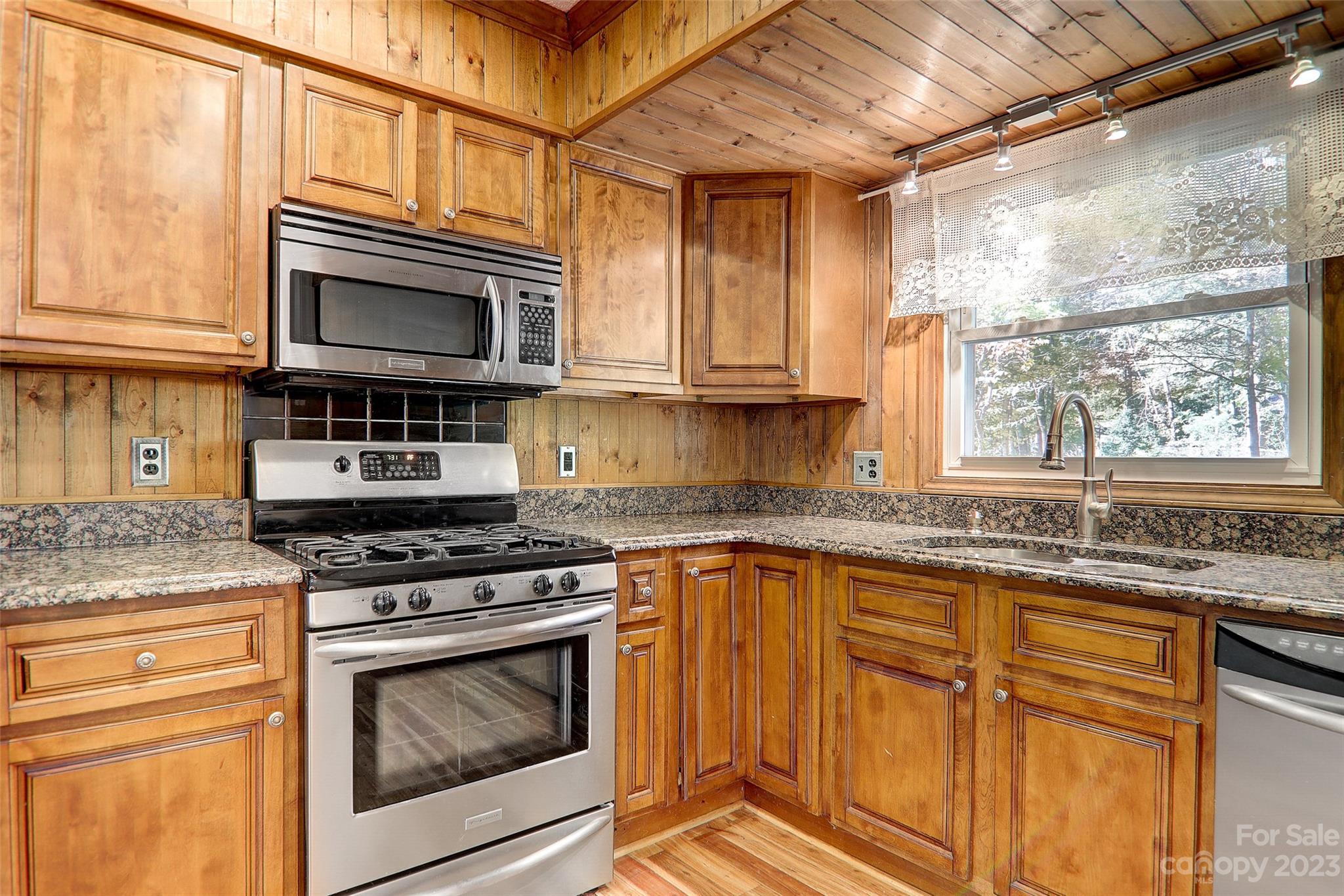 6 St Andrews Road Arden, NC 28704 - Photo 13 of 40 Gallery Image 13