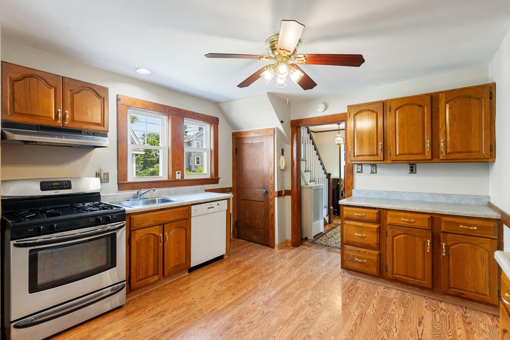 46 Boynton Road Medford, MA 02155 - Photo 12 of 28 Gallery Image 12
