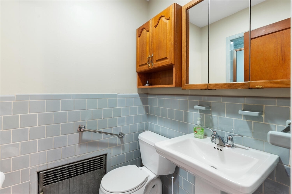 46 Boynton Road Medford, MA 02155 - Photo 18 of 28 Gallery Image 18