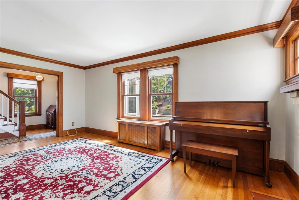 46 Boynton Road Medford, MA 02155 - Photo 8 of 28 Gallery Image 8