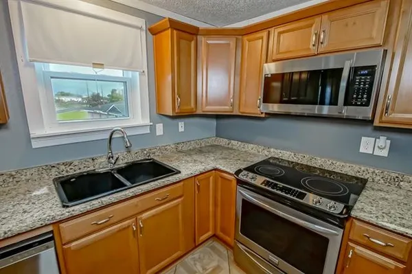$250,000 | 4411 Jean Lafitte Boulevard, Lafitte, LA 70067