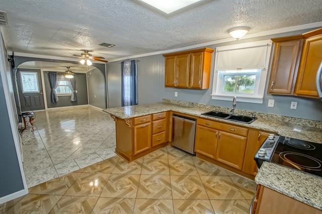 4411 Jean Lafitte Boulevard Lafitte, LA 70067 - Photo 15 of 43