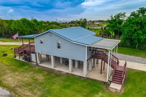 $250,000 | 4411 Jean Lafitte Boulevard, Lafitte, LA 70067