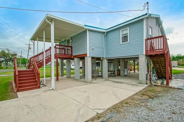 $250,000 | 4411 Jean Lafitte Boulevard, Lafitte, LA 70067