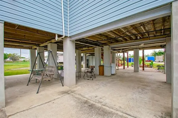 $250,000 | 4411 Jean Lafitte Boulevard, Lafitte, LA 70067