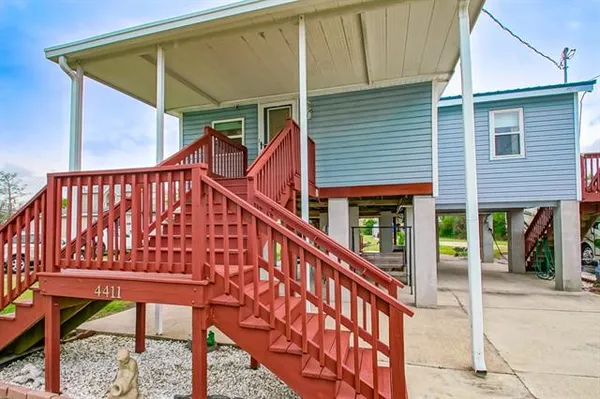 $250,000 | 4411 Jean Lafitte Boulevard, Lafitte, LA 70067