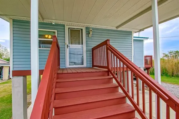 $250,000 | 4411 Jean Lafitte Boulevard, Lafitte, LA 70067