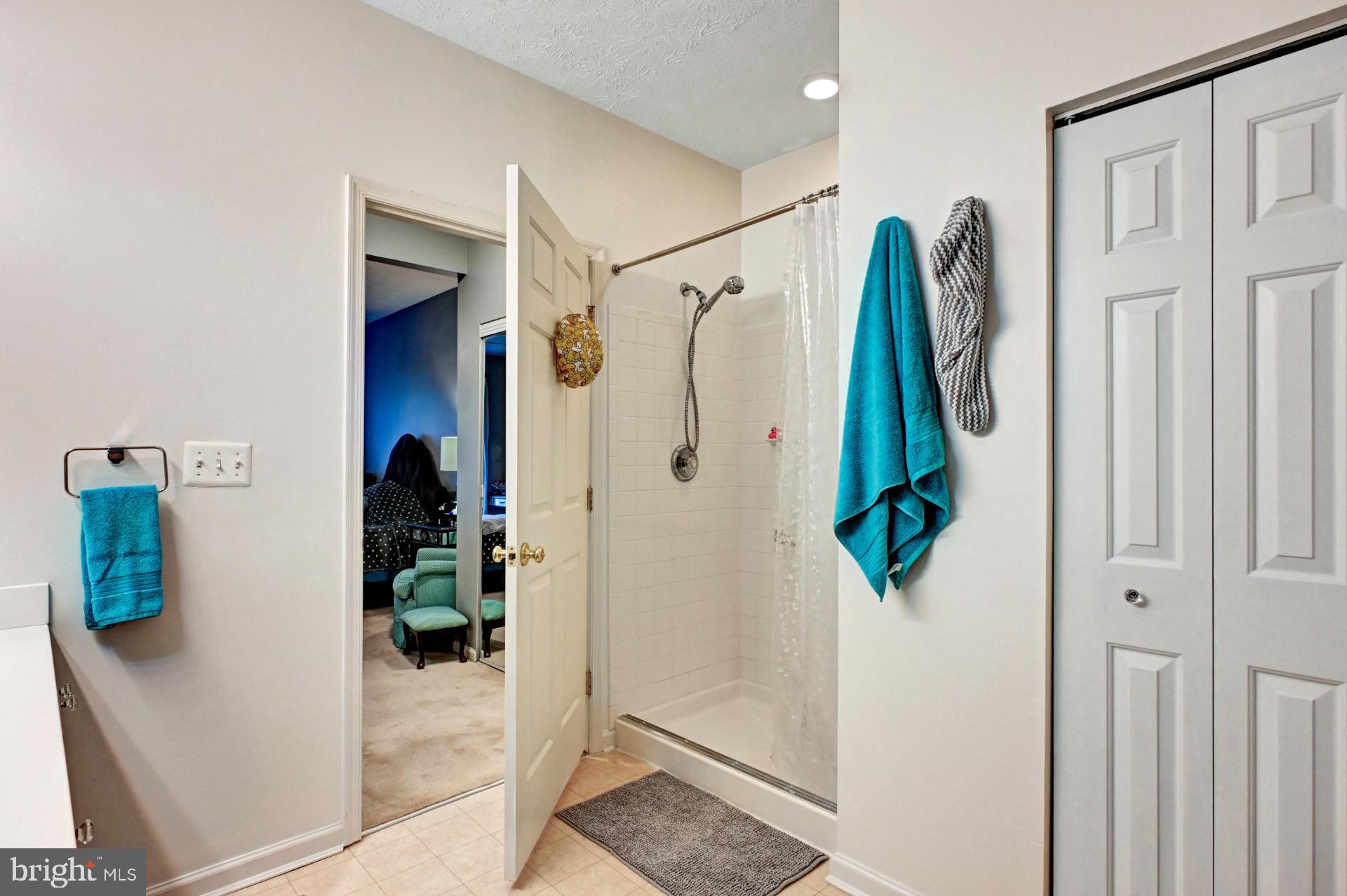 9615 Haven Farm Road, Unit 9615G Perry Hall, MD 21128 - Photo 18 of 25 Master bath