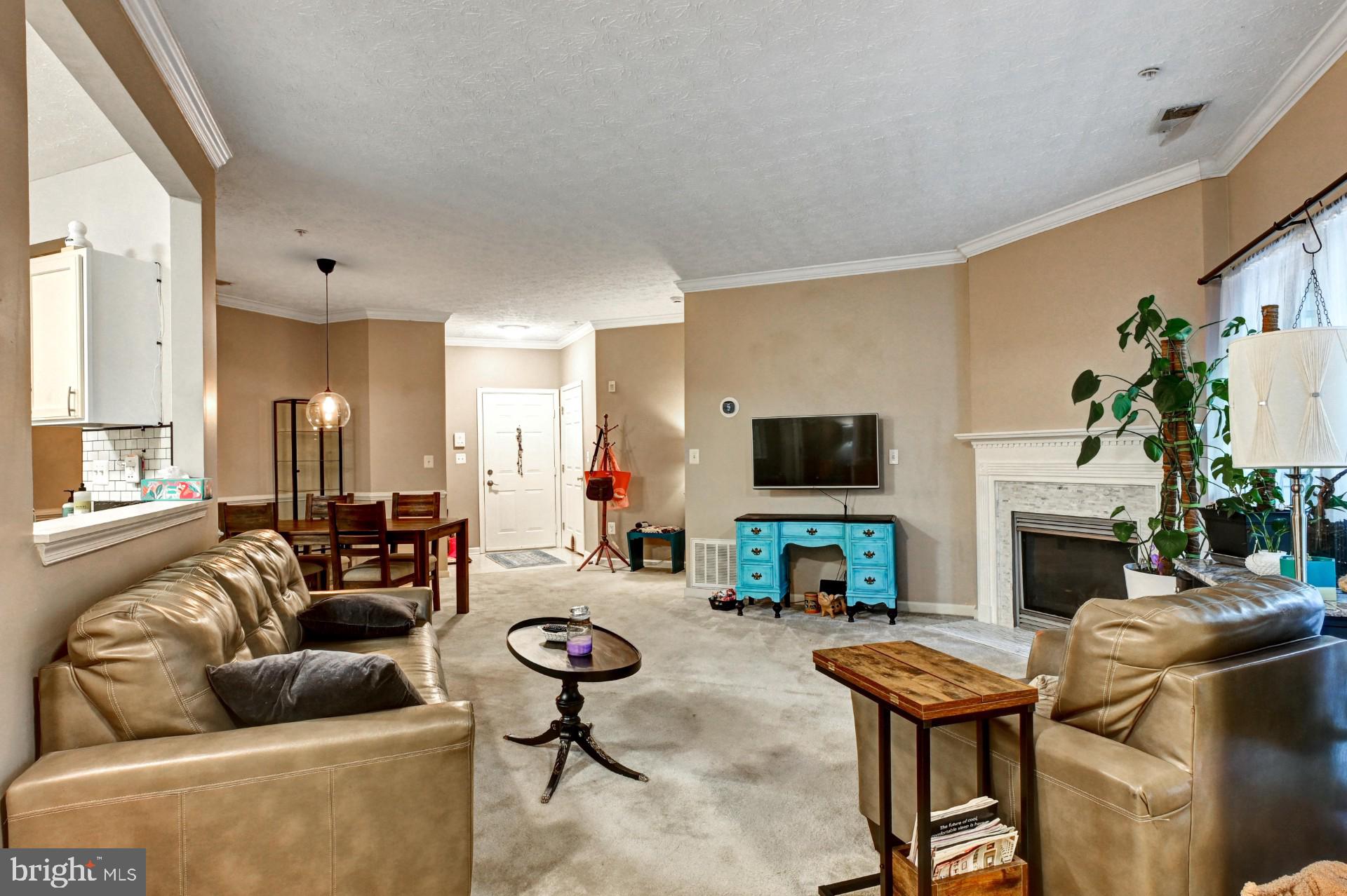 9615 Haven Farm Road, Unit 9615G Perry Hall, MD 21128 - Photo 4 of 25 Livingroom