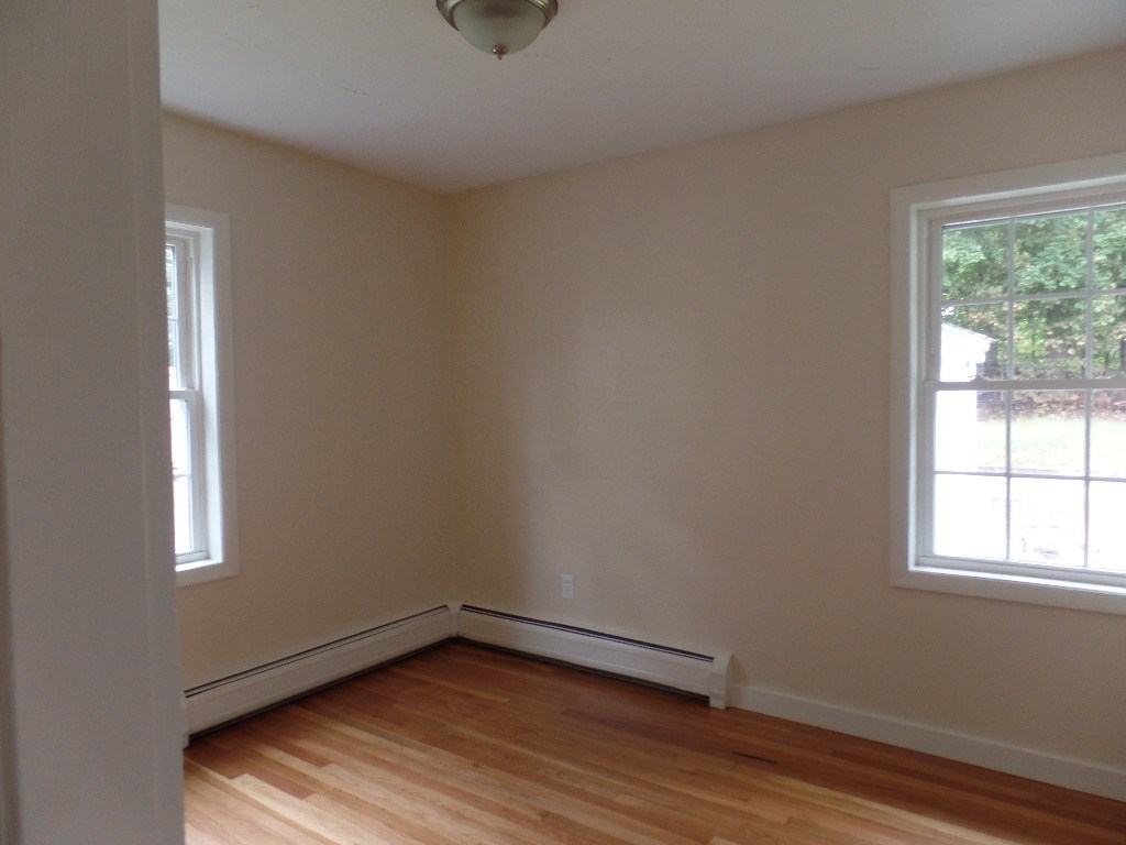 70 Mapleton Road Manchester, NH 03103 - Photo 18 of 34 Gallery Image 18