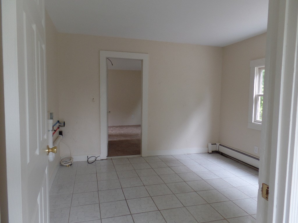 70 Mapleton Road Manchester, NH 03103 - Photo 19 of 34 Gallery Image 19