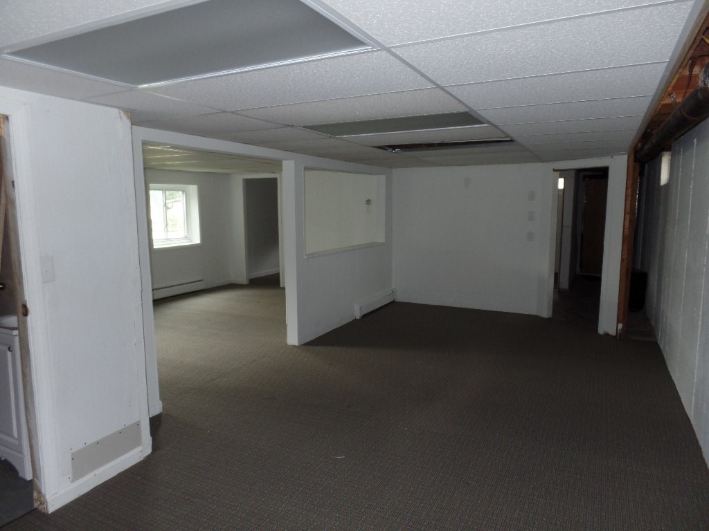 70 Mapleton Road Manchester, NH 03103 - Photo 24 of 34 Gallery Image 24