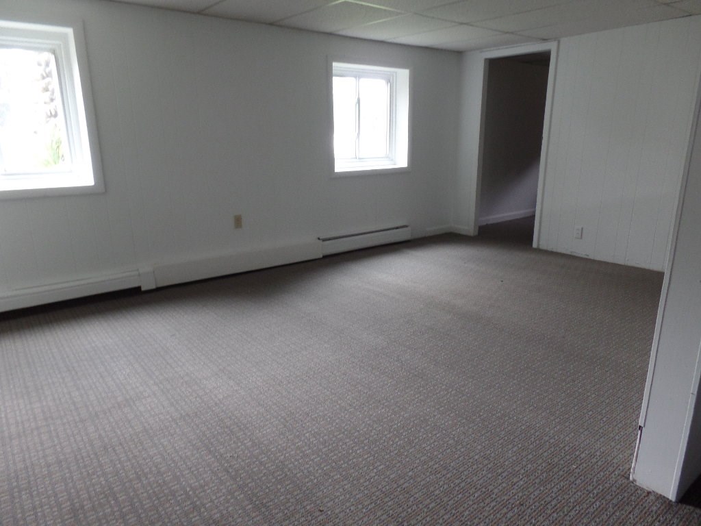 70 Mapleton Road Manchester, NH 03103 - Photo 26 of 34 Gallery Image 26