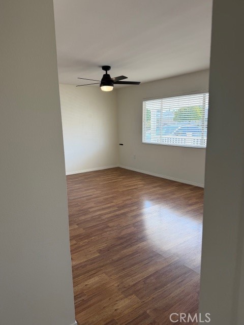 26363 Ridgemoor Road Menifee, CA 92586 - Photo 6 of 22 Livingroom looking out large window from hall