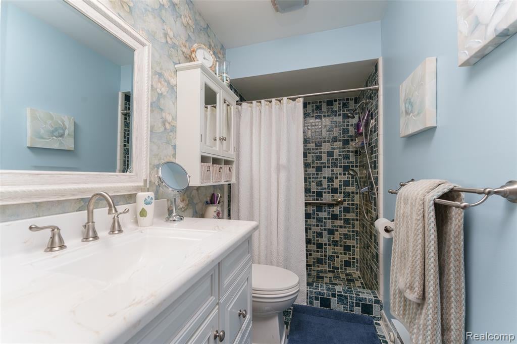 6209 North Raddatz Road Fowlerville, MI 48836 - Photo 18 of 41 Gallery Image 18
