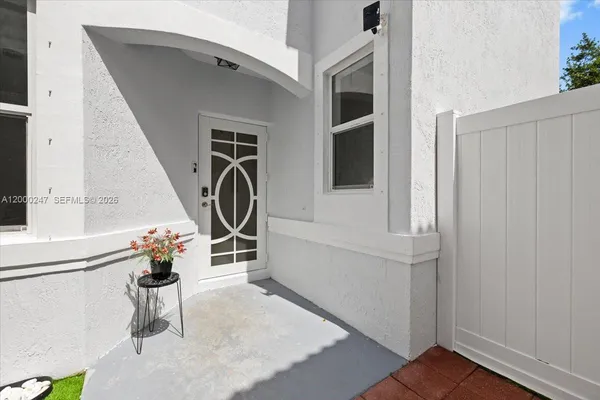 $3,800 | 15385 Southwest 51st Street, Davie, FL 33331