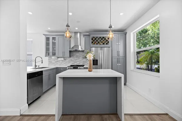 $3,800 | 15385 Southwest 51st Street, Davie, FL 33331