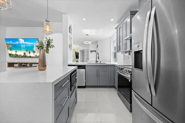 $3,800 | 15385 Southwest 51st Street, Davie, FL 33331