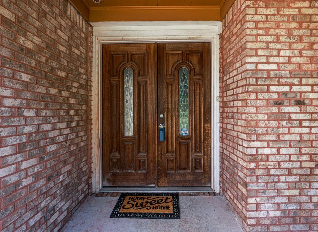 3873 King Edward Trail Southwest Atlanta, GA 30331 - Photo 2 of 29