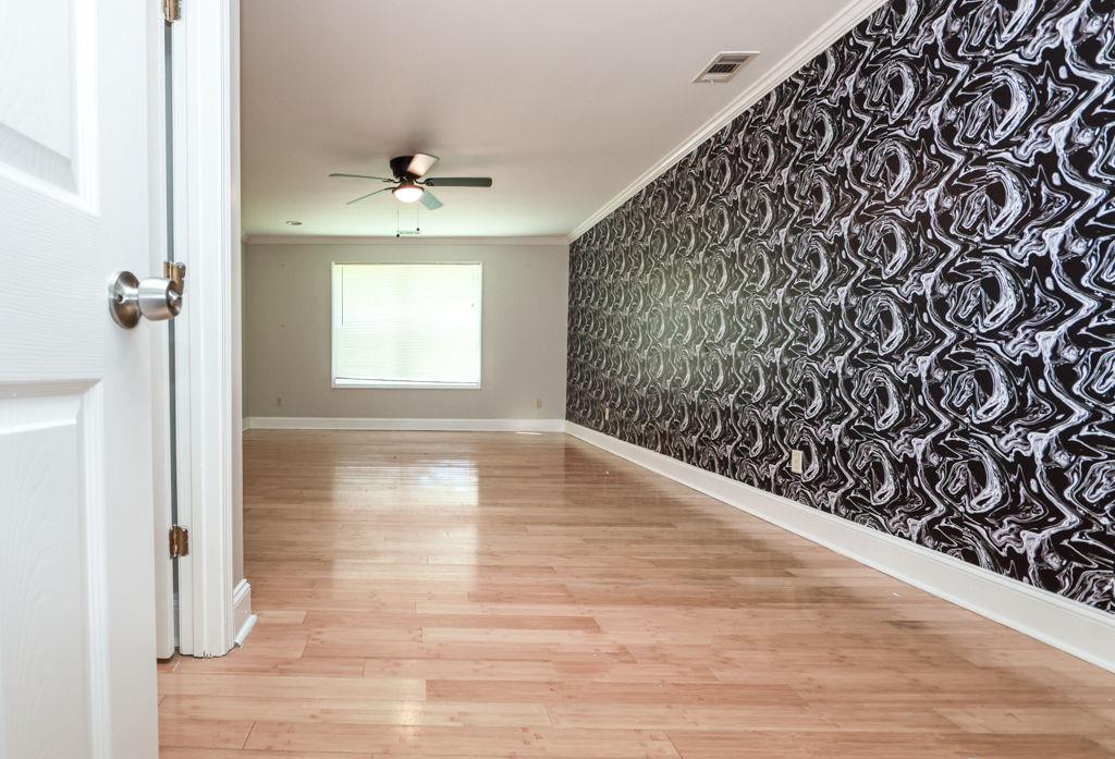 3873 King Edward Trail Southwest Atlanta, GA 30331 - Photo 6 of 29