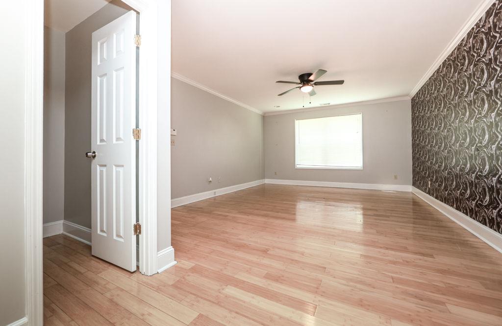 3873 King Edward Trail Southwest Atlanta, GA 30331 - Photo 7 of 29